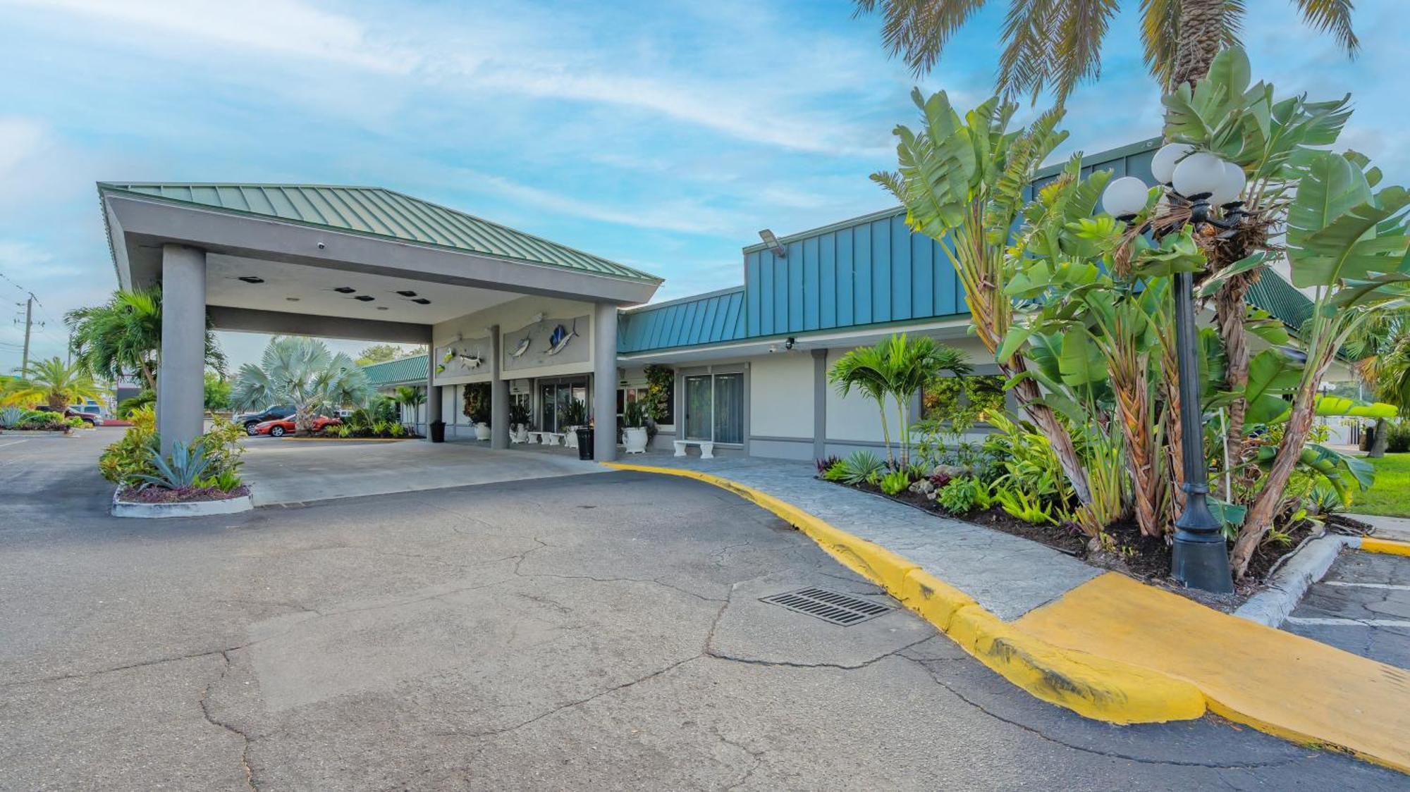 All-new Waterfront With Balcony,pool,tiki Bar,gym Appartement *