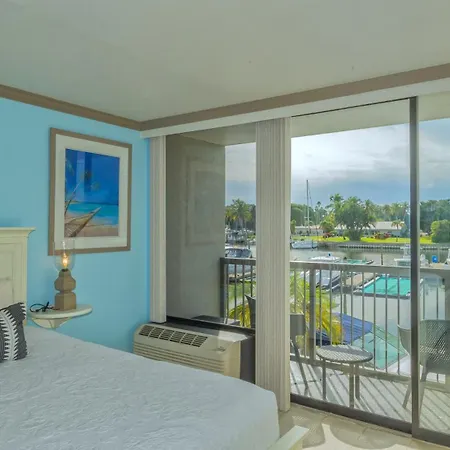All-New Waterfront With Balcony,Pool,Tiki Bar,Gym Sarasota Exterior photo