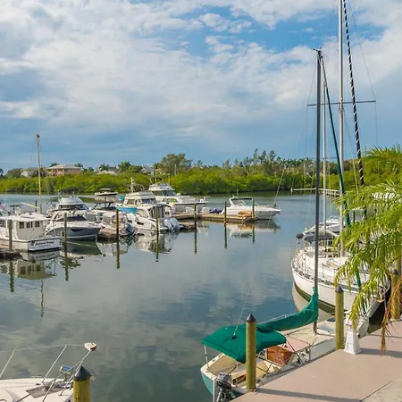 All-New Waterfront With Balcony,Pool,Tiki Bar,Gym Sarasota Exterior photo